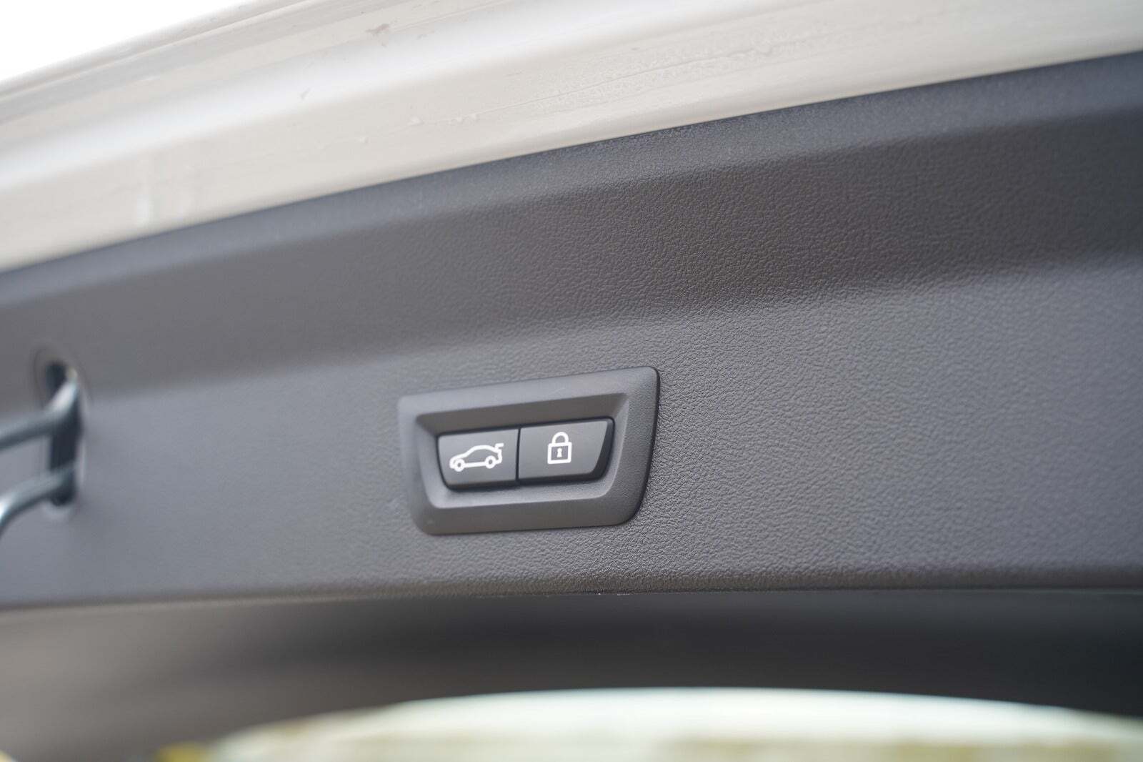 Hvid BMW iX3 fra 2021