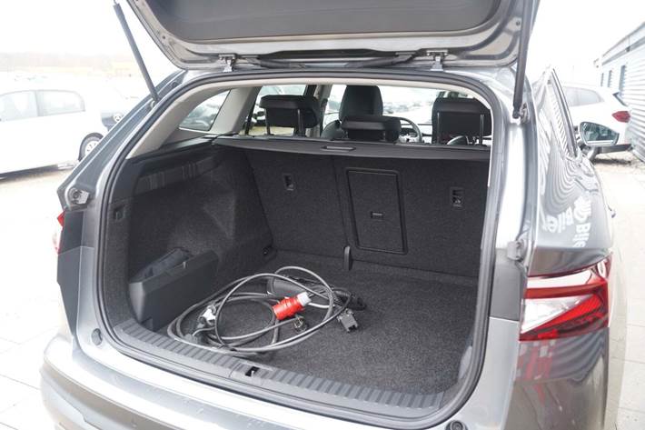 Grå Skoda Enyaq fra 2024