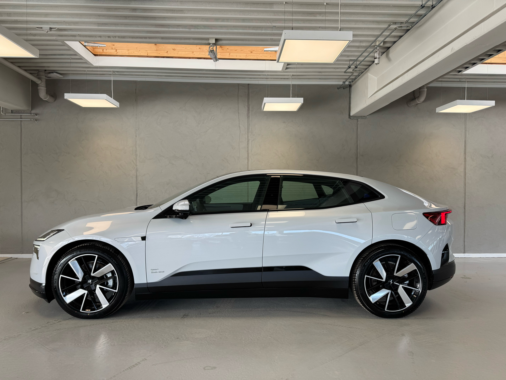 Polestar 4 EL LRDM Plus Pilot AWD 544HK 5d Aut.