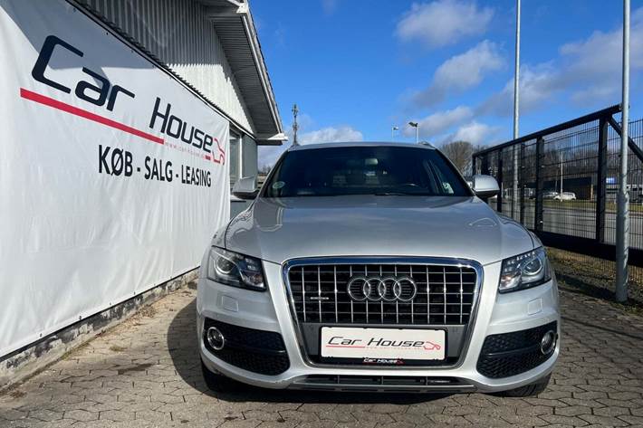 Sølv Audi Q5 fra 2011