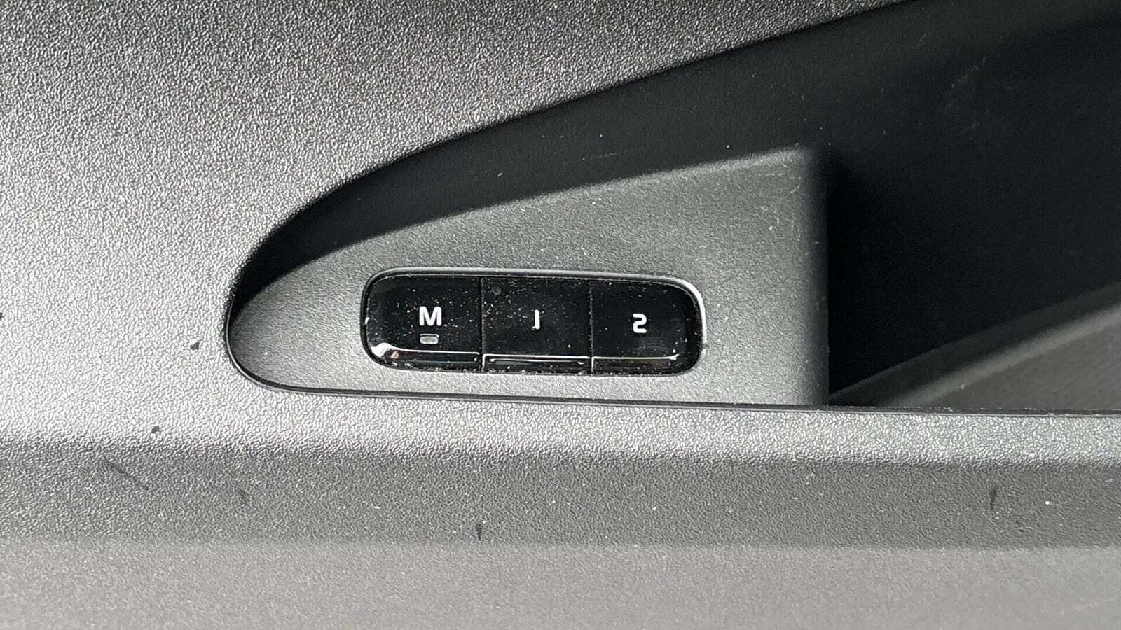 Sølv Polestar 2 fra 2023