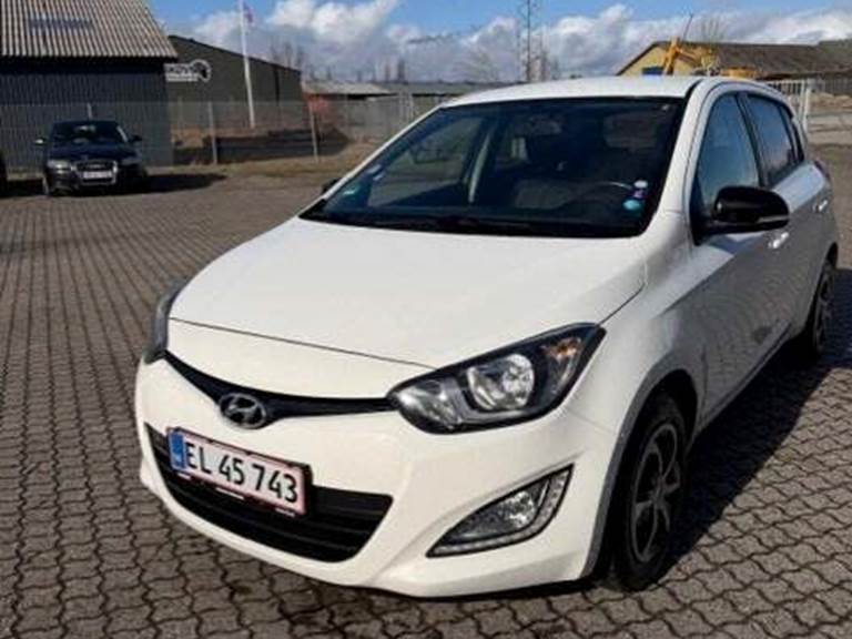100Autotjek biler