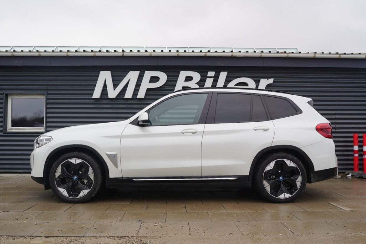 BMW iX3 Inspiring
