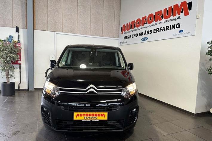 Sort Citroën Berlingo fra 2021