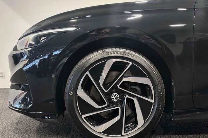 Sort VW ID.7 fra 2024