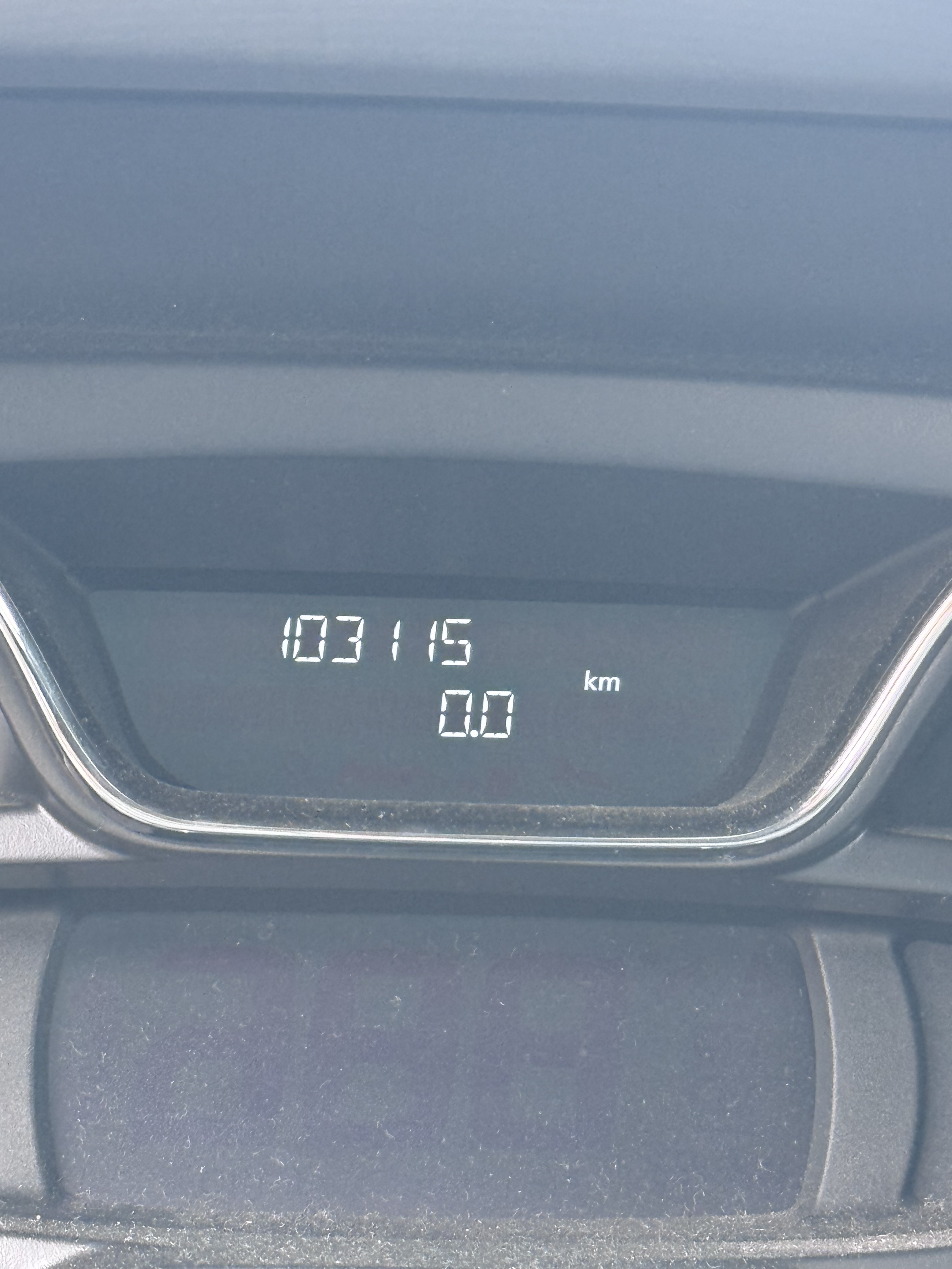 Grå Renault Captur fra 2013