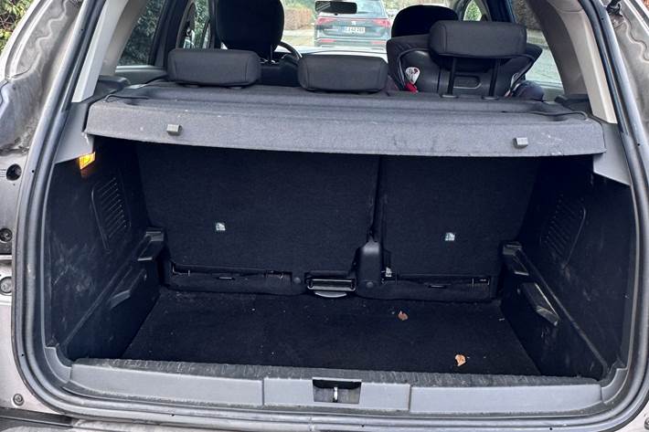 Grå Renault Captur fra 2013