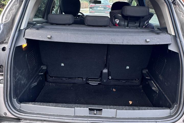 Grå Renault Captur fra 2013