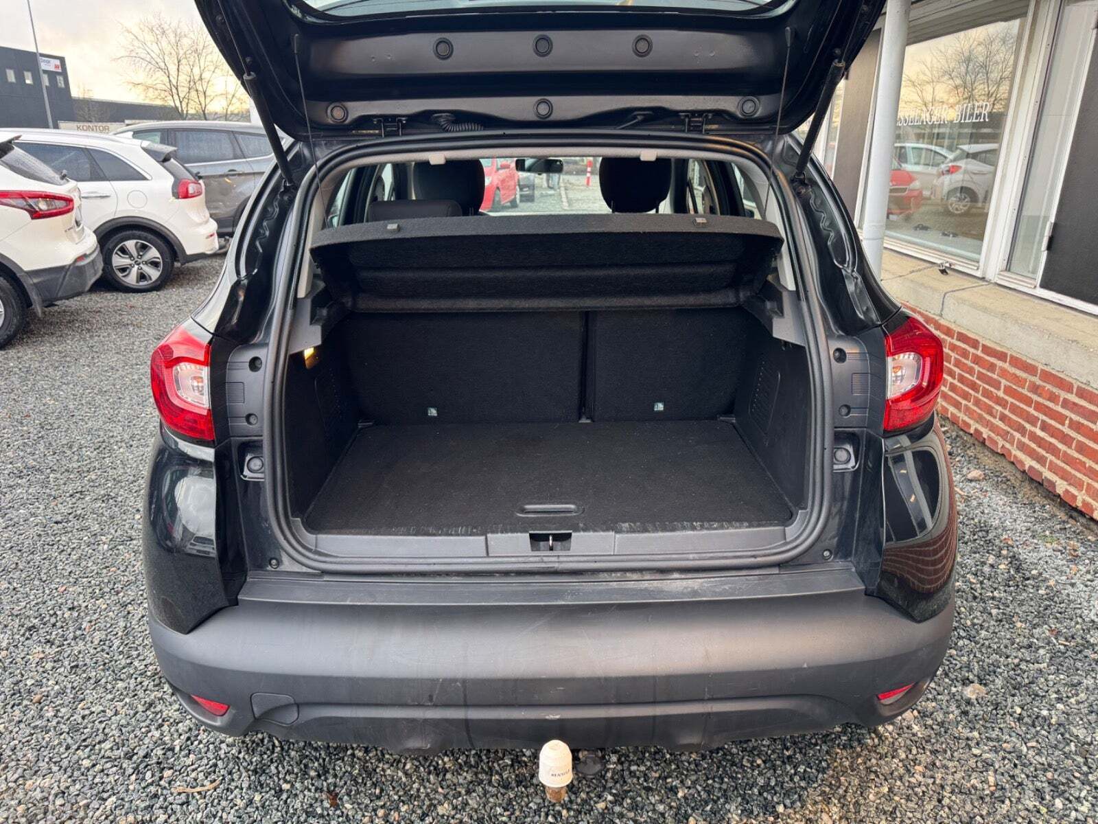 Sort Renault Captur fra 2015