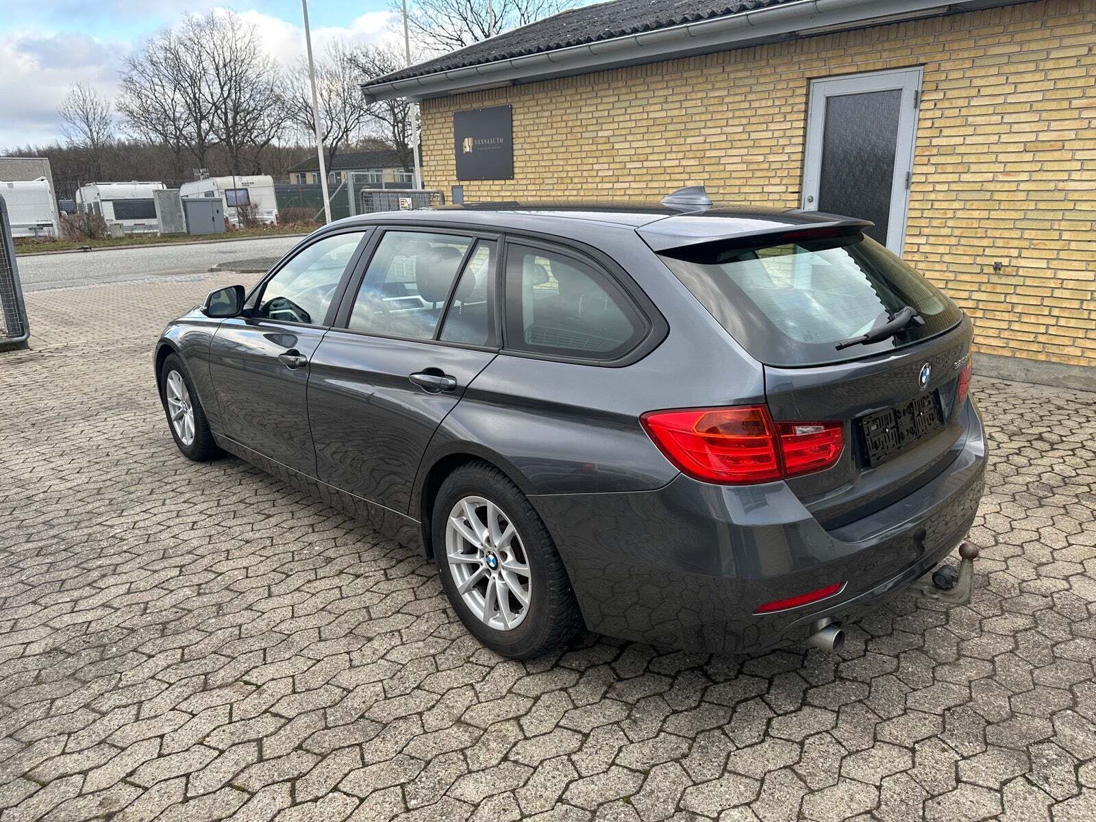BMW 320d 2,0 Touring aut.