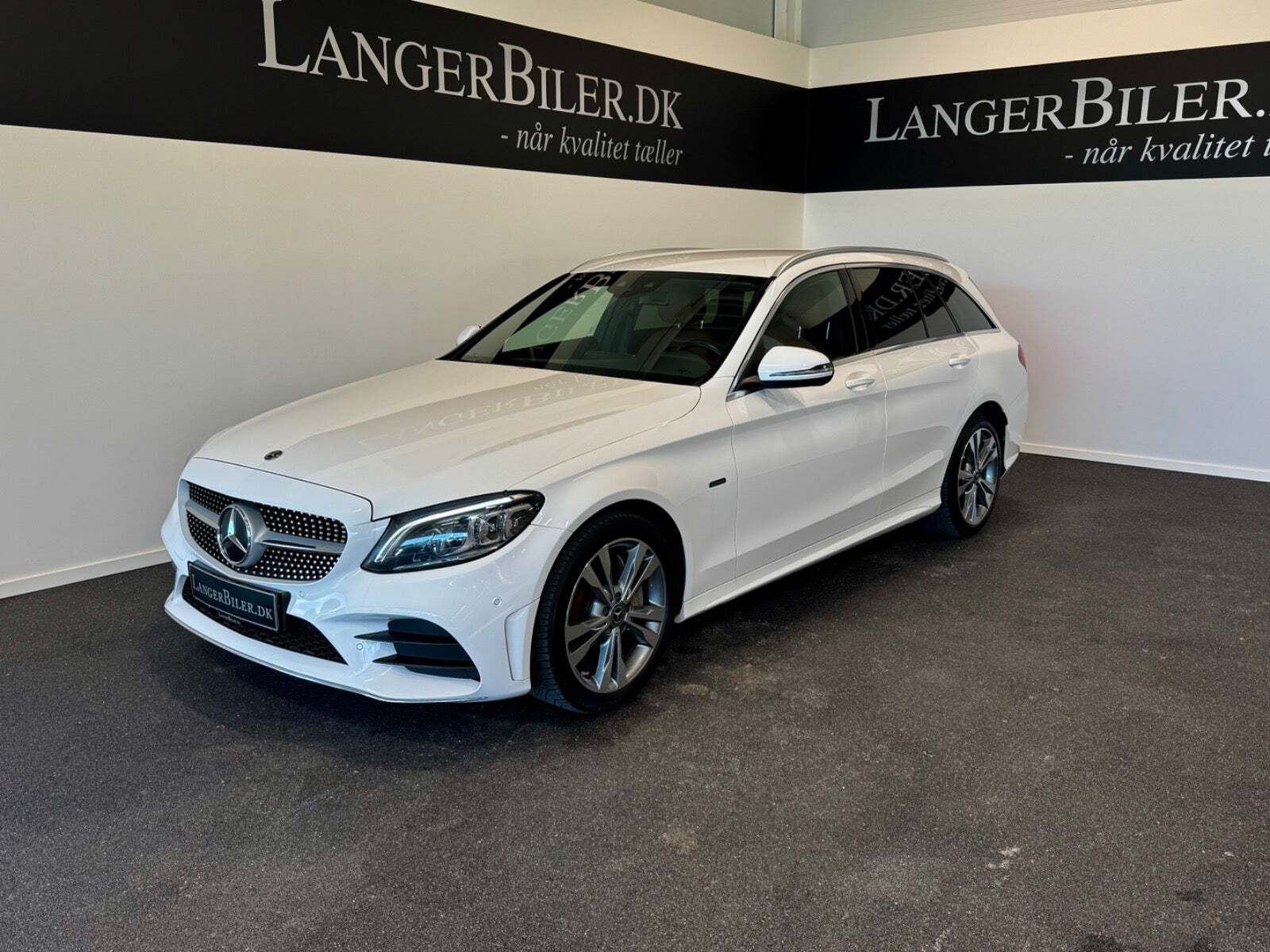 Mercedes C300 de 2,0 AMG Line stc. aut.