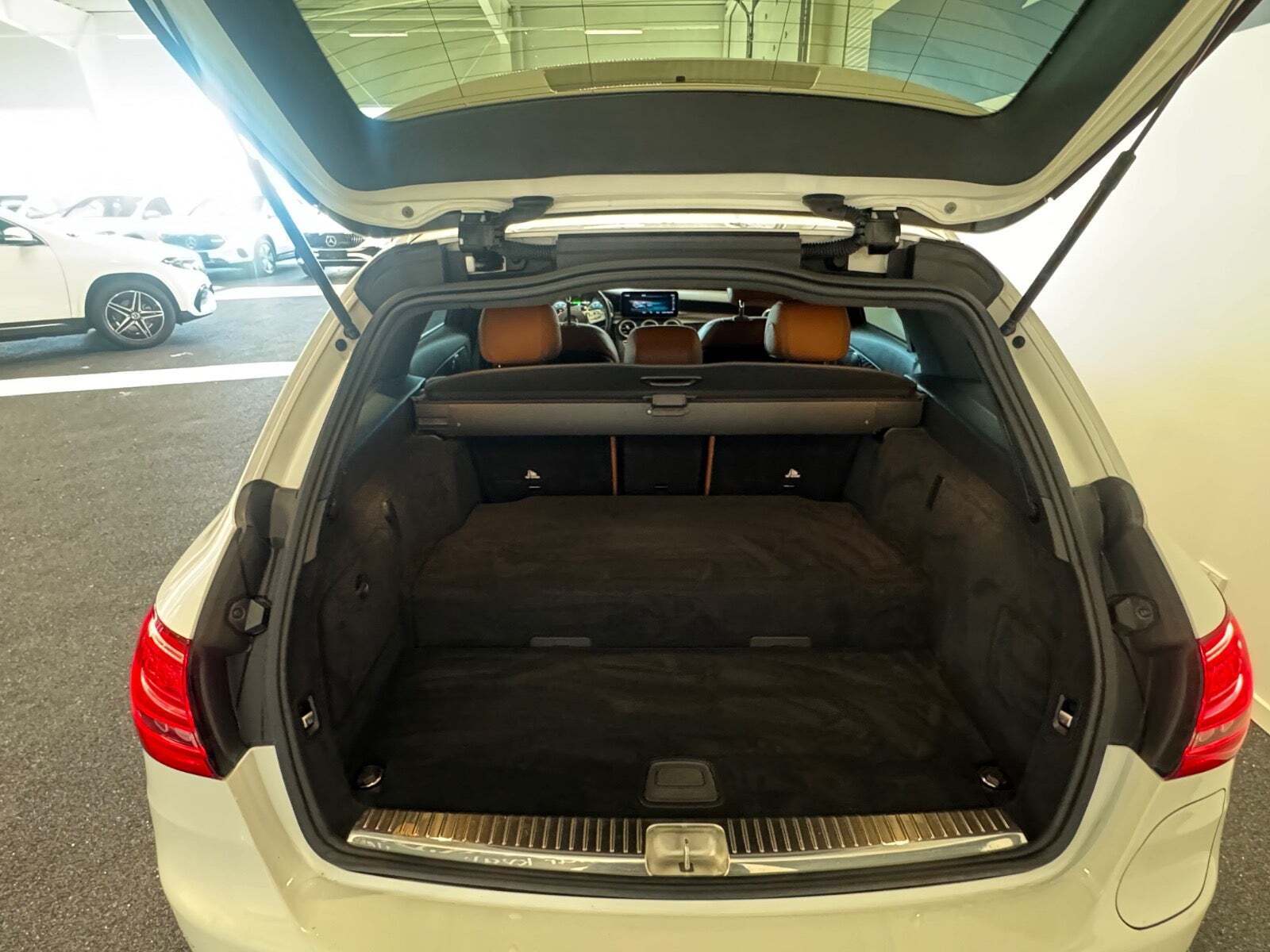 Mercedes C300 de 2,0 AMG Line stc. aut.