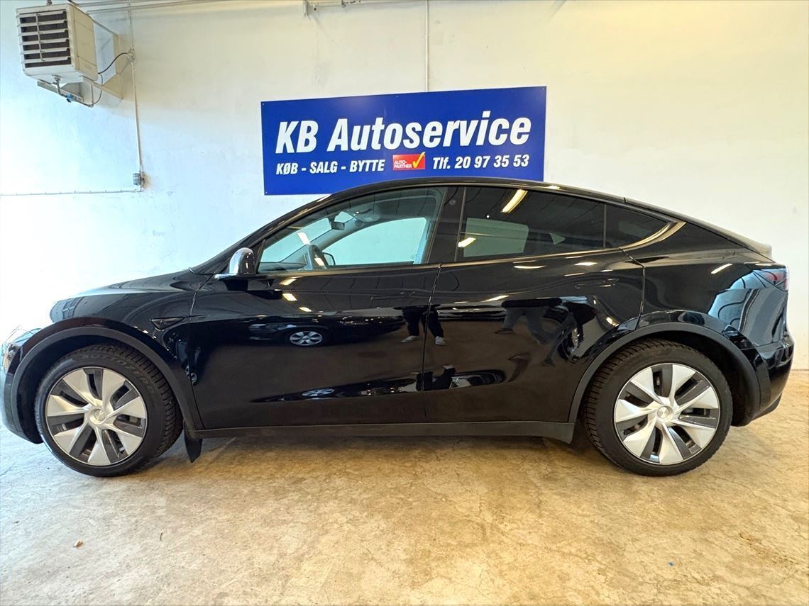 Tesla Model Y Long Range AWD