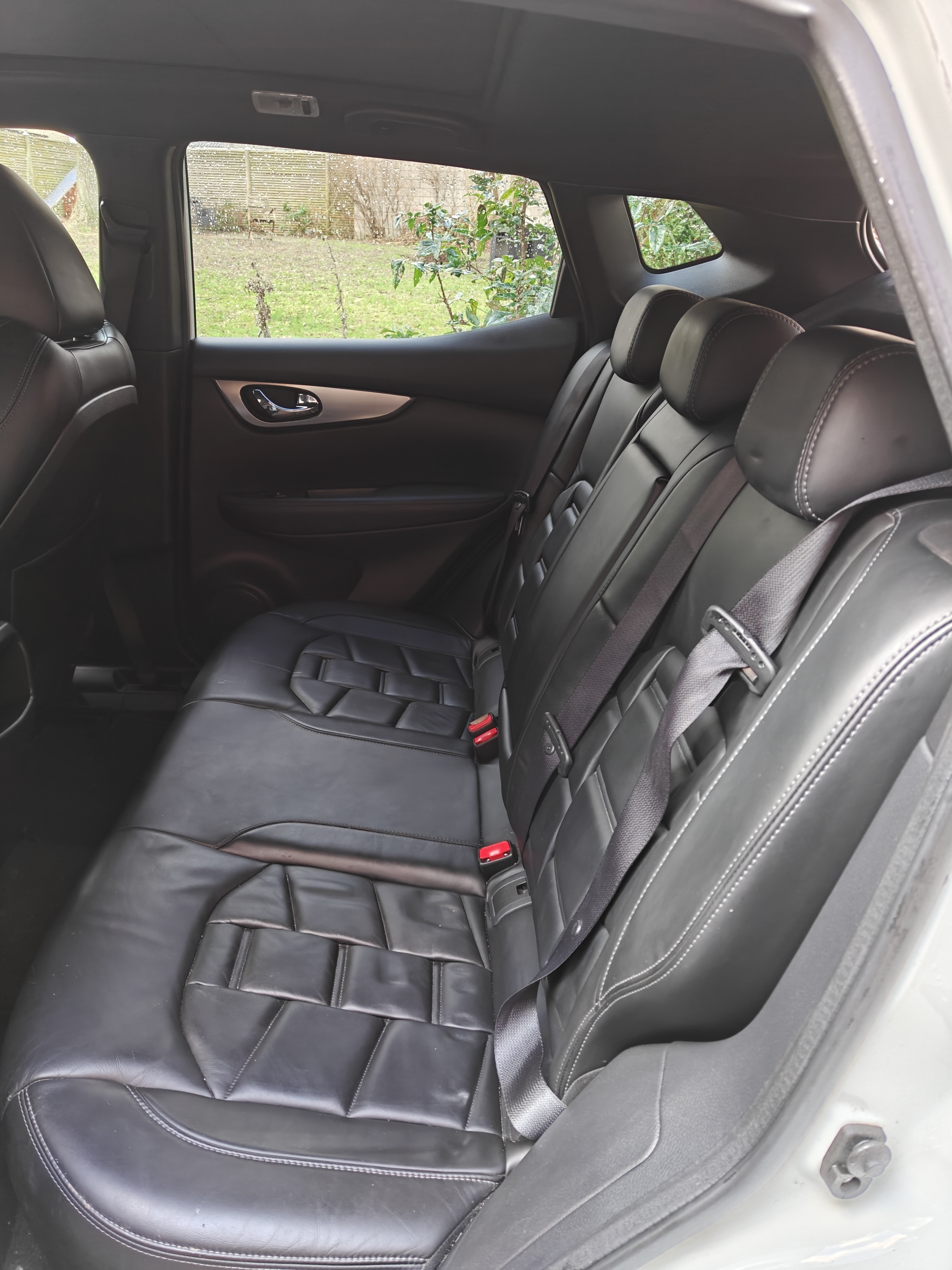 Hvid Nissan Qashqai fra 2018