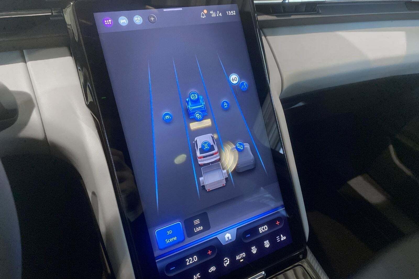 Sort Ford Capri fra 2025