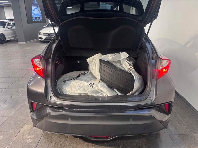 Toyota C-HR 1,8 Hybrid C-HIC CVT