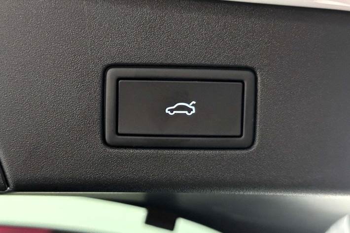 Hvid VW ID.4 fra 2025