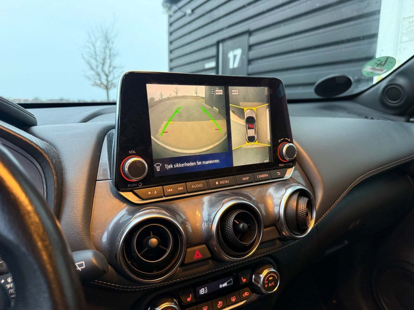 Sort Nissan Juke fra 2020