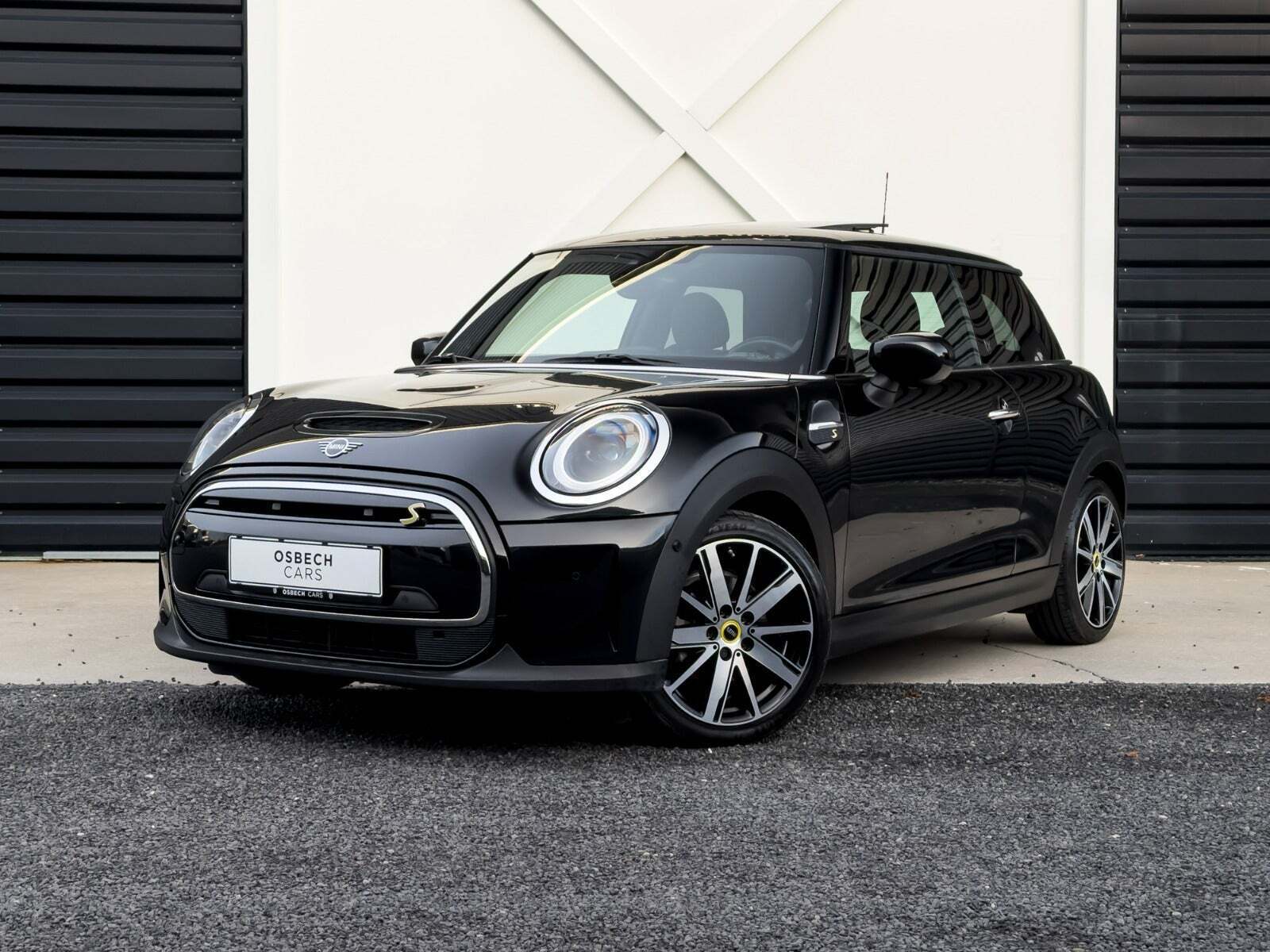 Mini Cooper SE Younique Trim