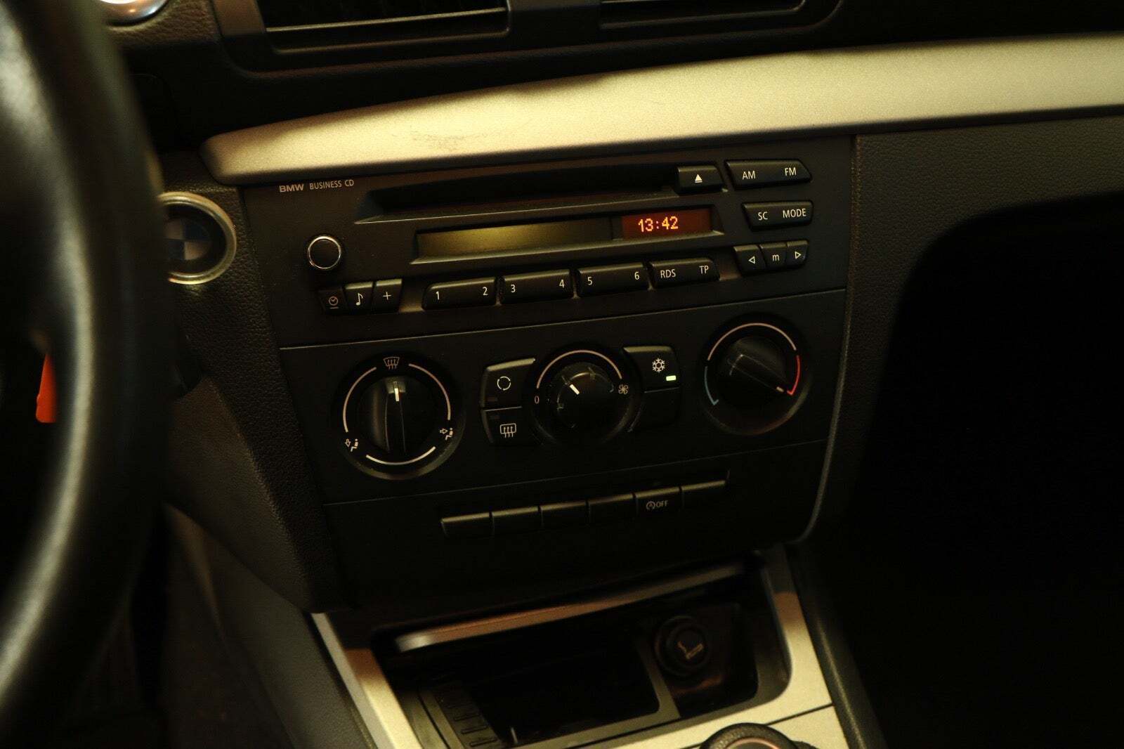 Grøn BMW 118i fra 2008