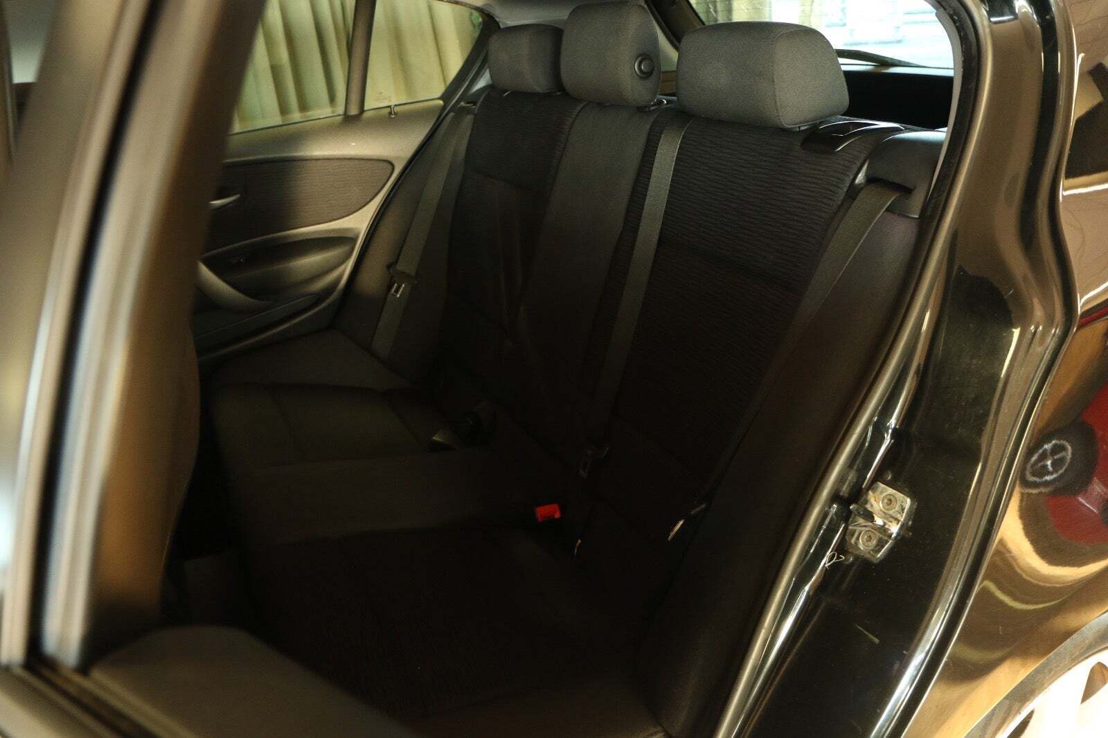 Grøn BMW 118i fra 2008