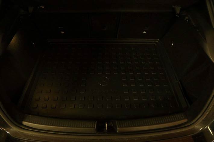 Grøn Mercedes A200 fra 2019