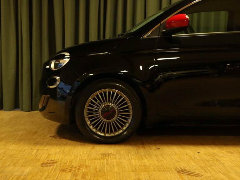 Fiat 500e 24 (RED)
