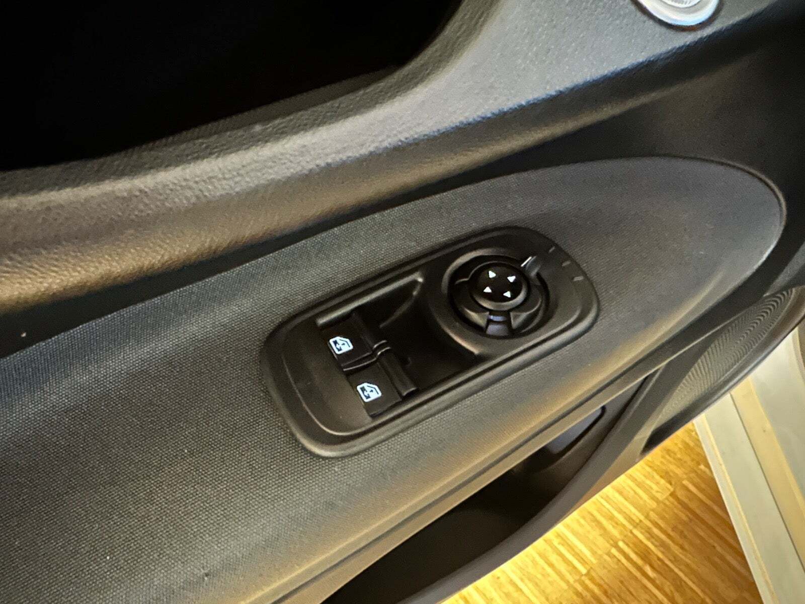 Grøn Fiat 500e fra 2023