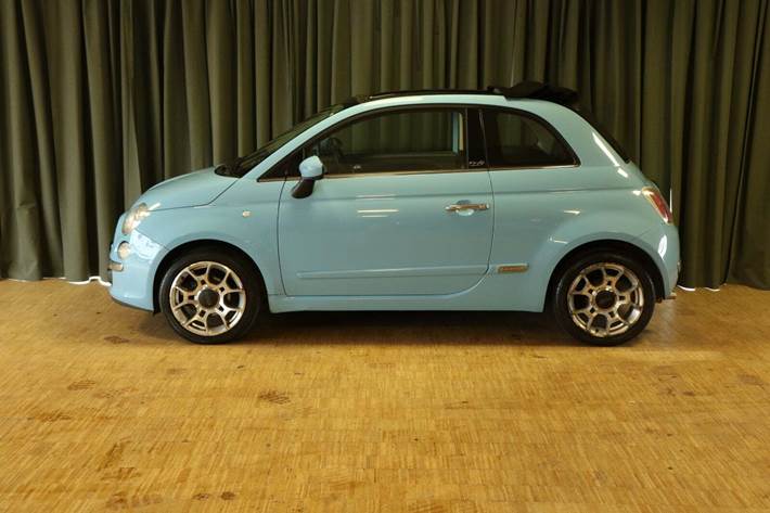 Grøn Fiat 500C fra 2011
