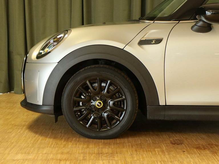 Mini Cooper SE Classic Trim