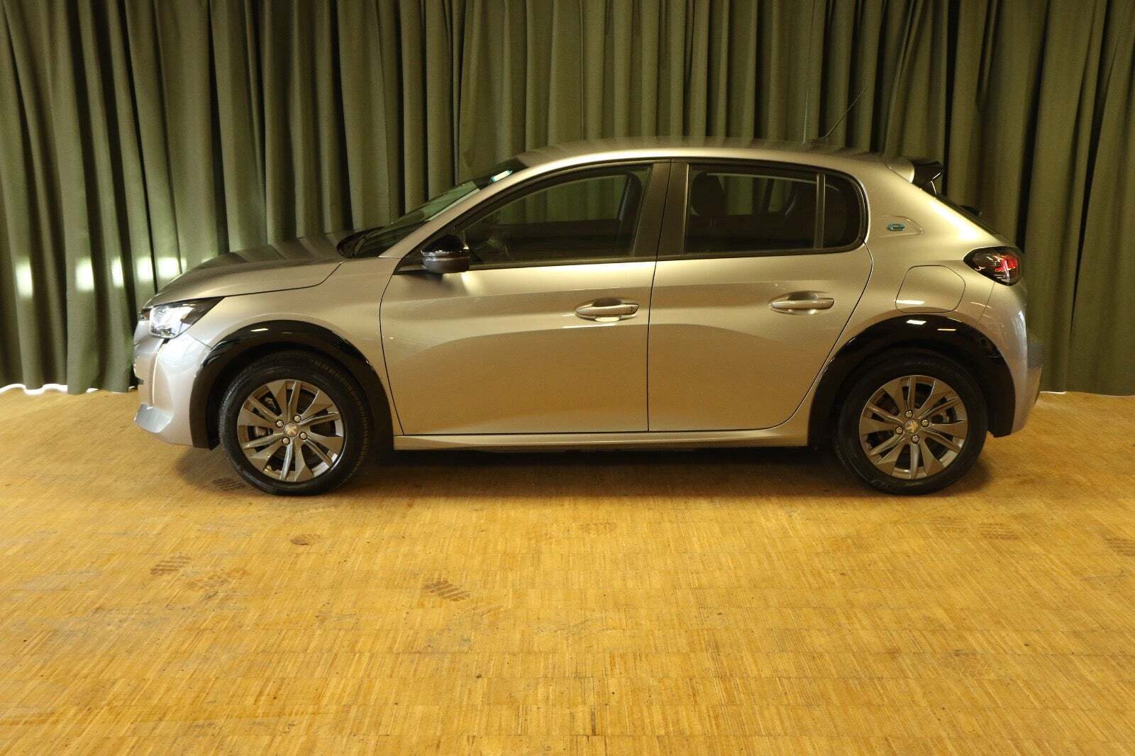 Peugeot e-208 50 Active