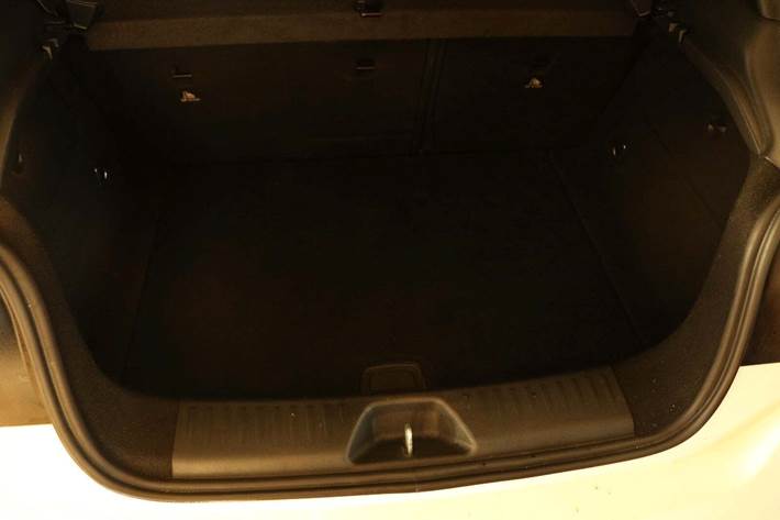 Hvid Mercedes A180 fra 2012