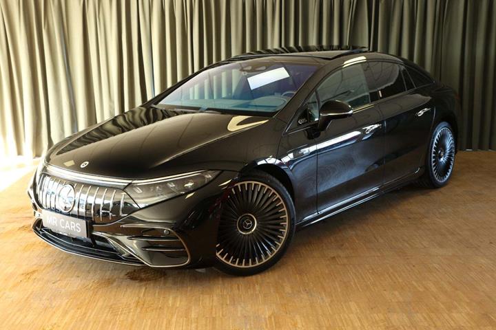 Sort Mercedes EQS53 fra 2023