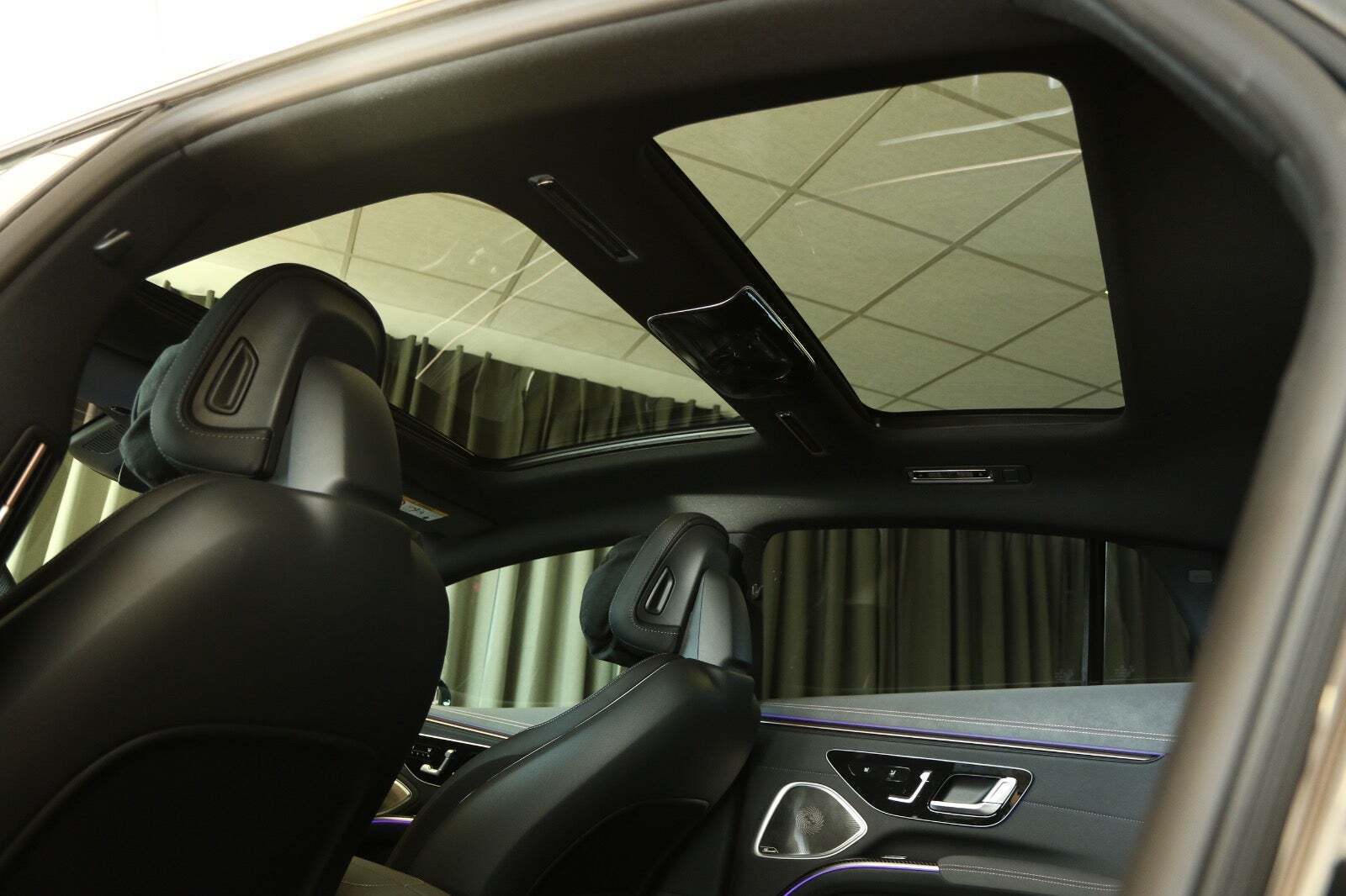 Sort Mercedes EQS53 fra 2023