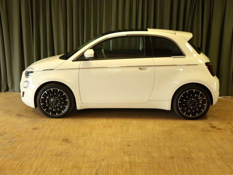 Fiat 500e 42 la Prima by Bocelli