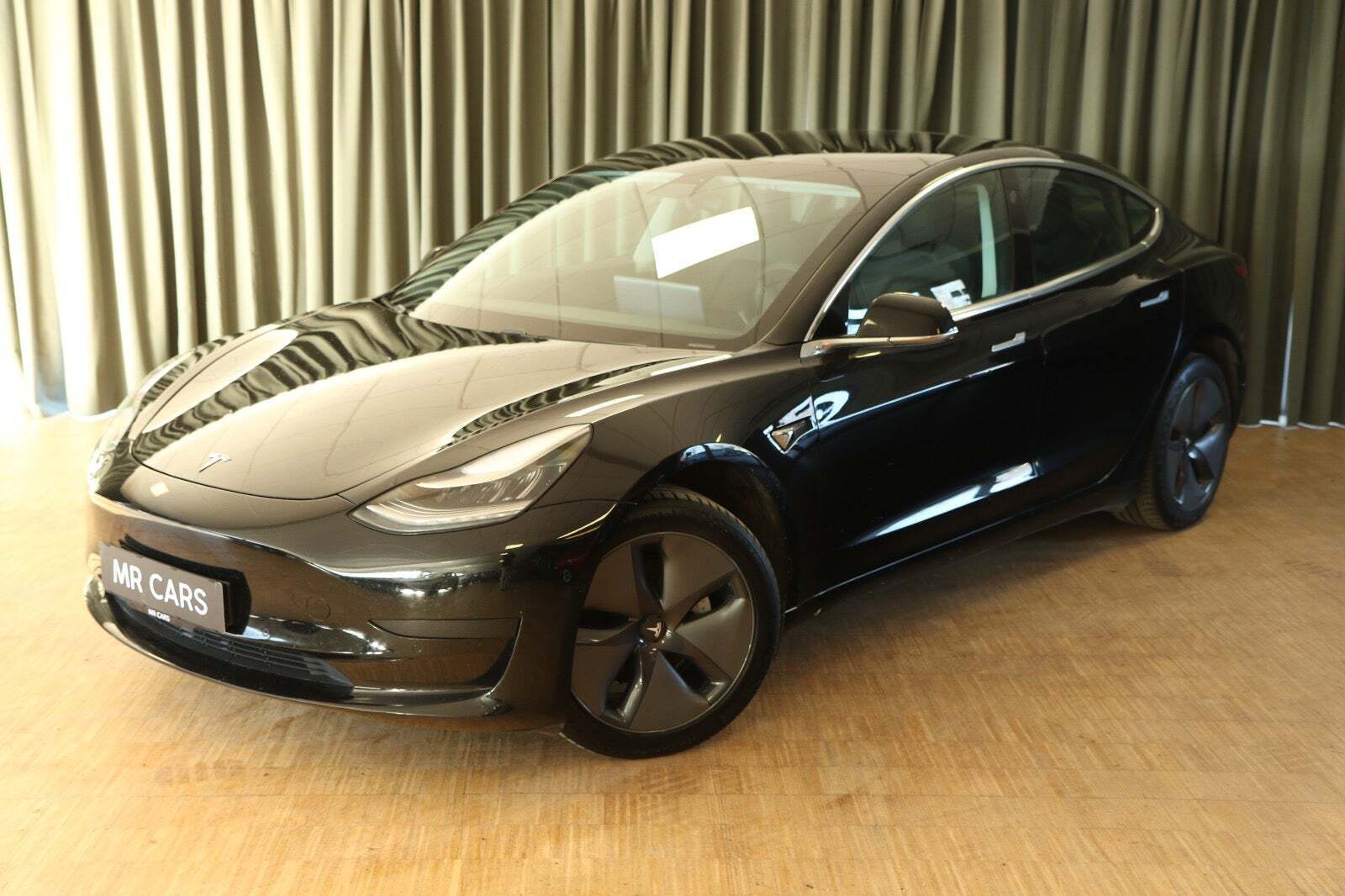 Tesla Model 3 Standard Range+ RWD