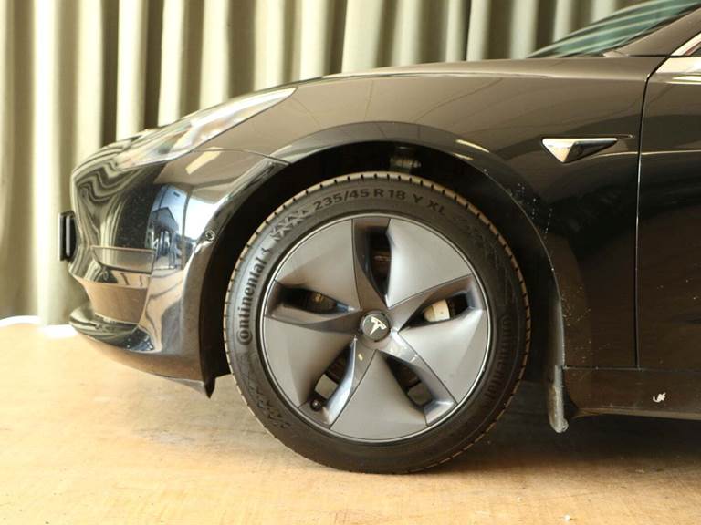 Tesla Model 3 Standard Range+ RWD
