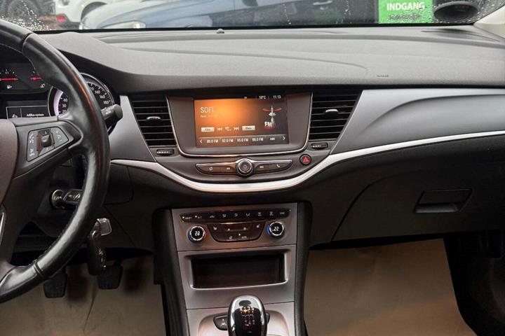 undefined Opel Astra fra 2019