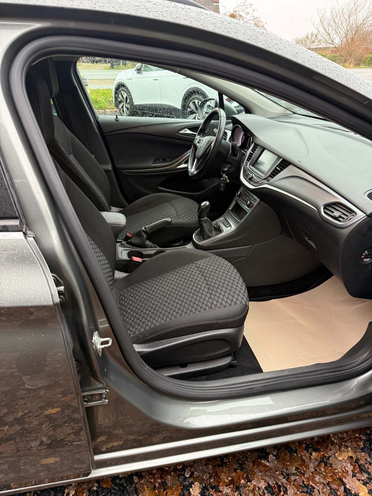 undefined Opel Astra fra 2019