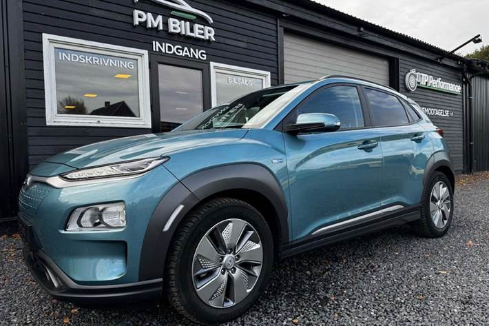 Blå Hyundai Kona fra 2020 set udefra