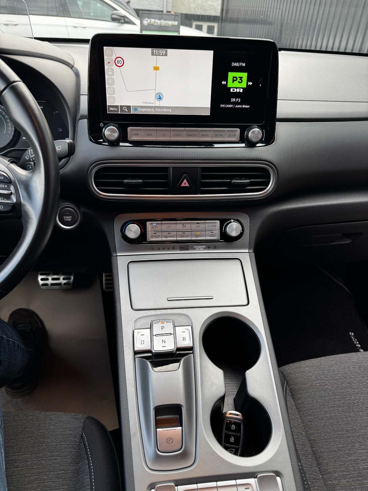 Blå Hyundai Kona fra 2020