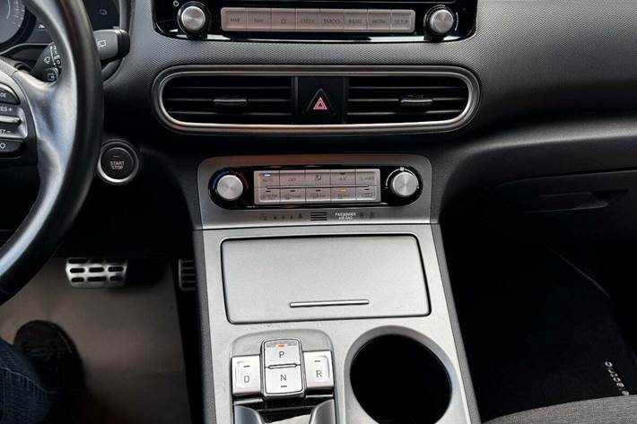 Blå Hyundai Kona fra 2020