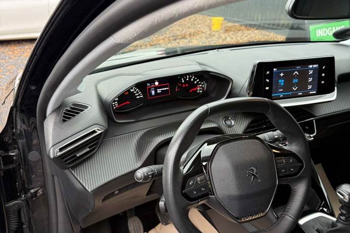 undefined Peugeot 208 fra 2021