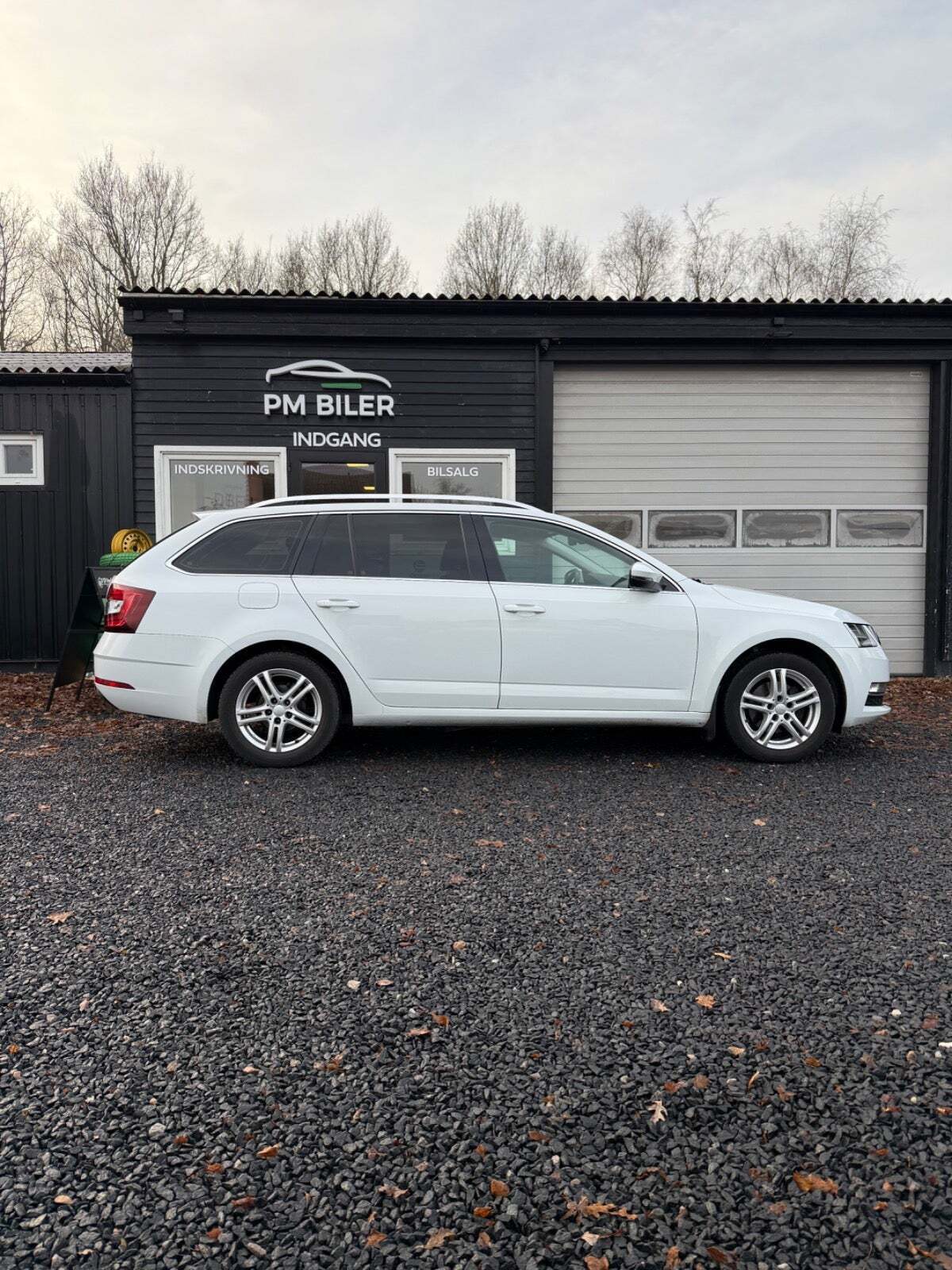 Hvid Skoda Octavia fra 2020