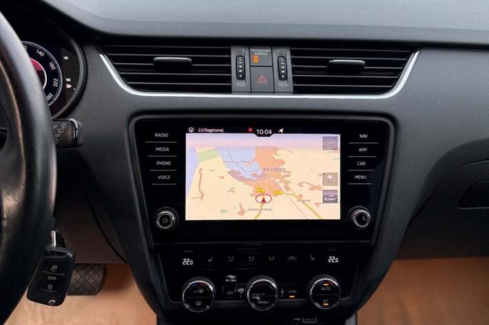 Hvid Skoda Octavia fra 2020