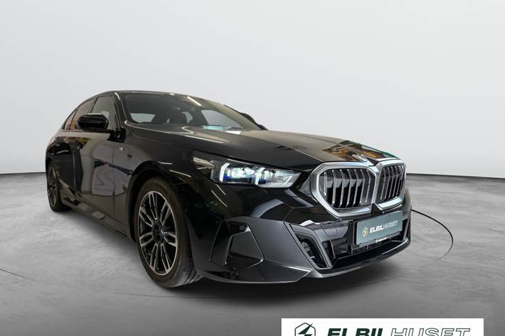 Sort BMW i5 fra 2024