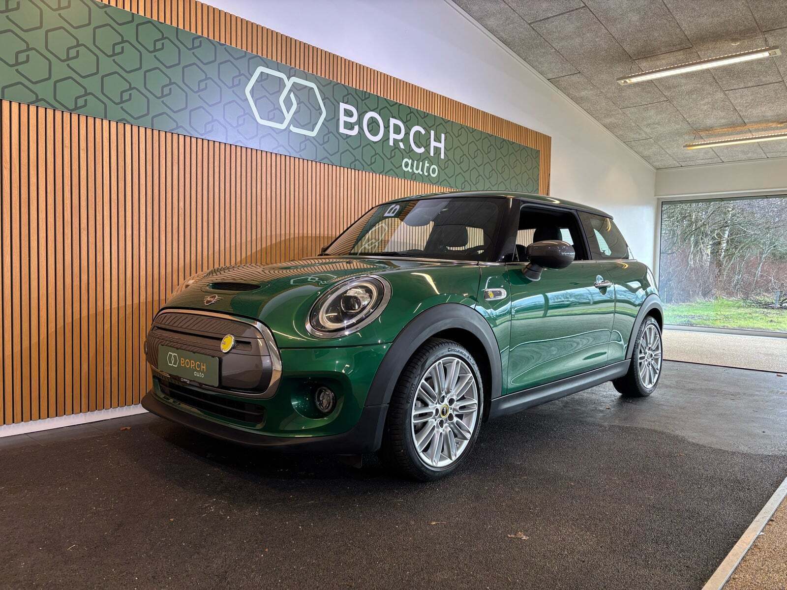 Mini Cooper SE Essential