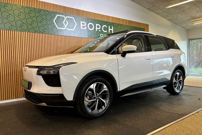 Hvid Aiways U5 fra 2022