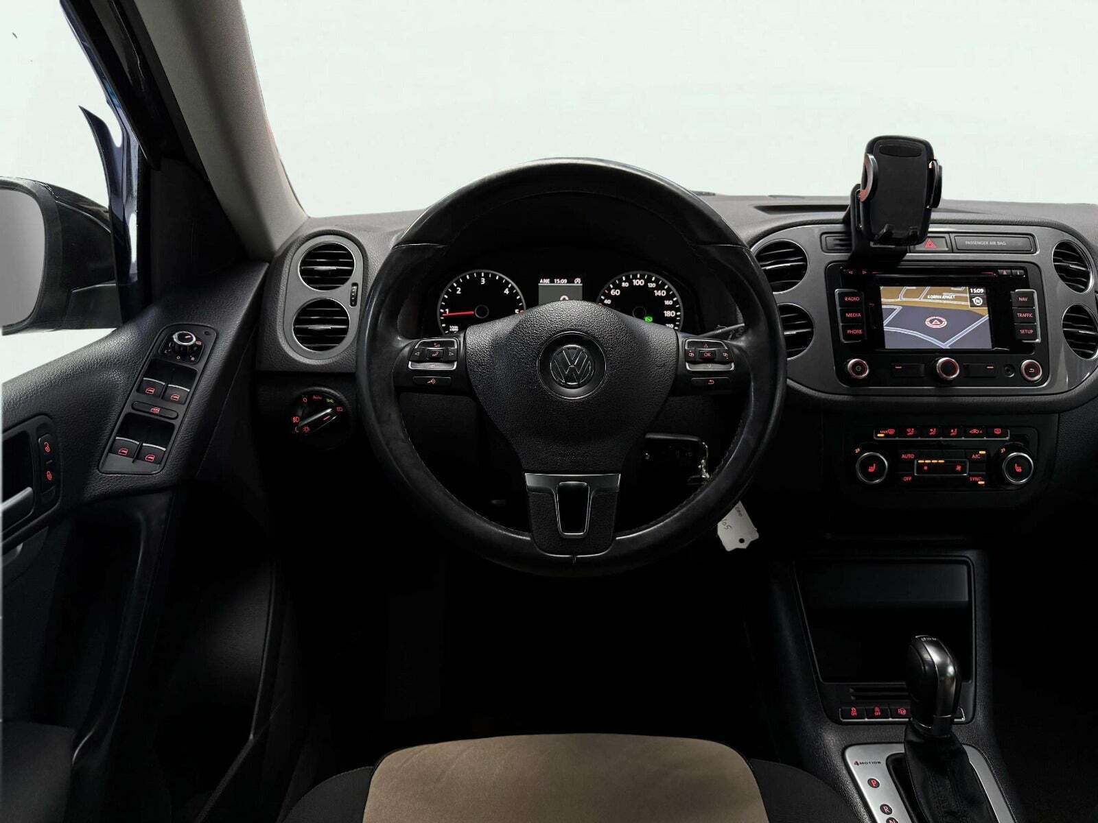 VW Tiguan 2,0 TDi 140 Sport & Style DSG 4Motion