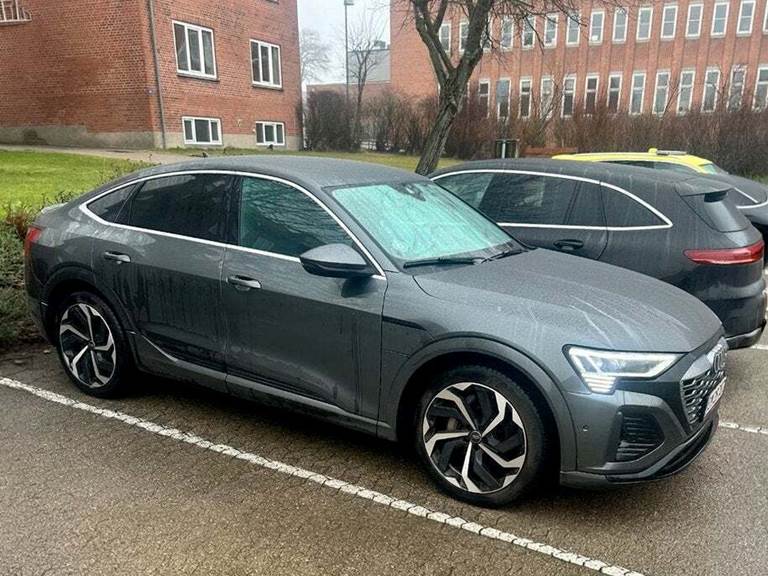 Audi Q8 e-tron 55 S-line Sportback quattro